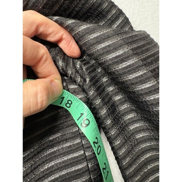 Armani Collezioni Single Button Blazer Women Size 12 Virgin Wool Blend Office - Picture 6 of 6